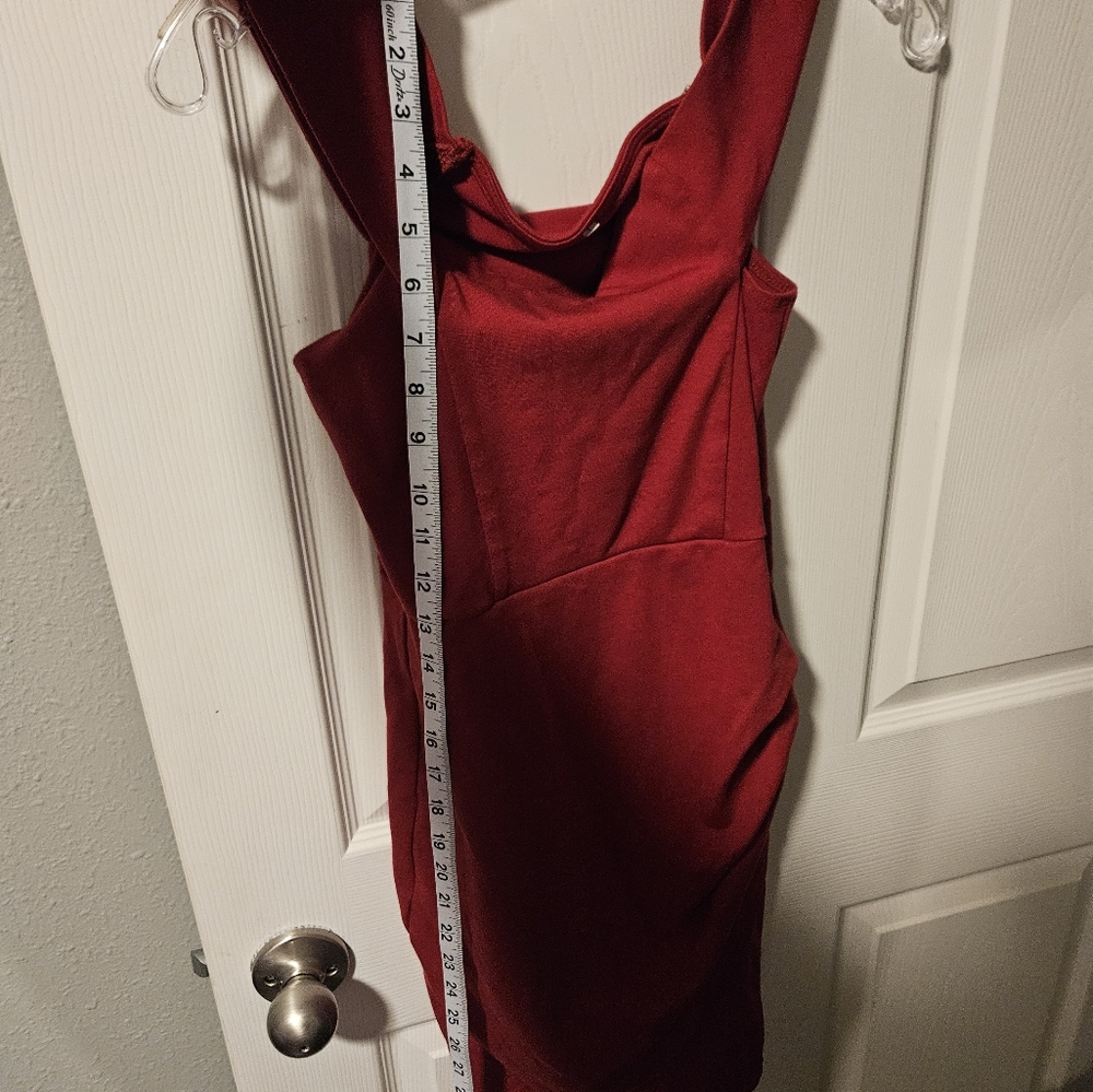 Red Ruched Bodycon Cocktail Dress - Picture 3 of 4